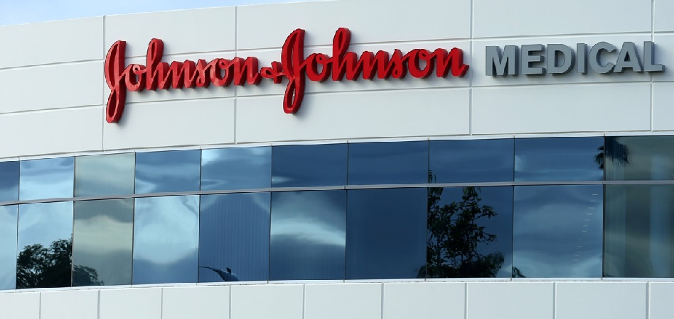 Johnson&Johnson se enfrenta a una multa récord de 7.300 millones